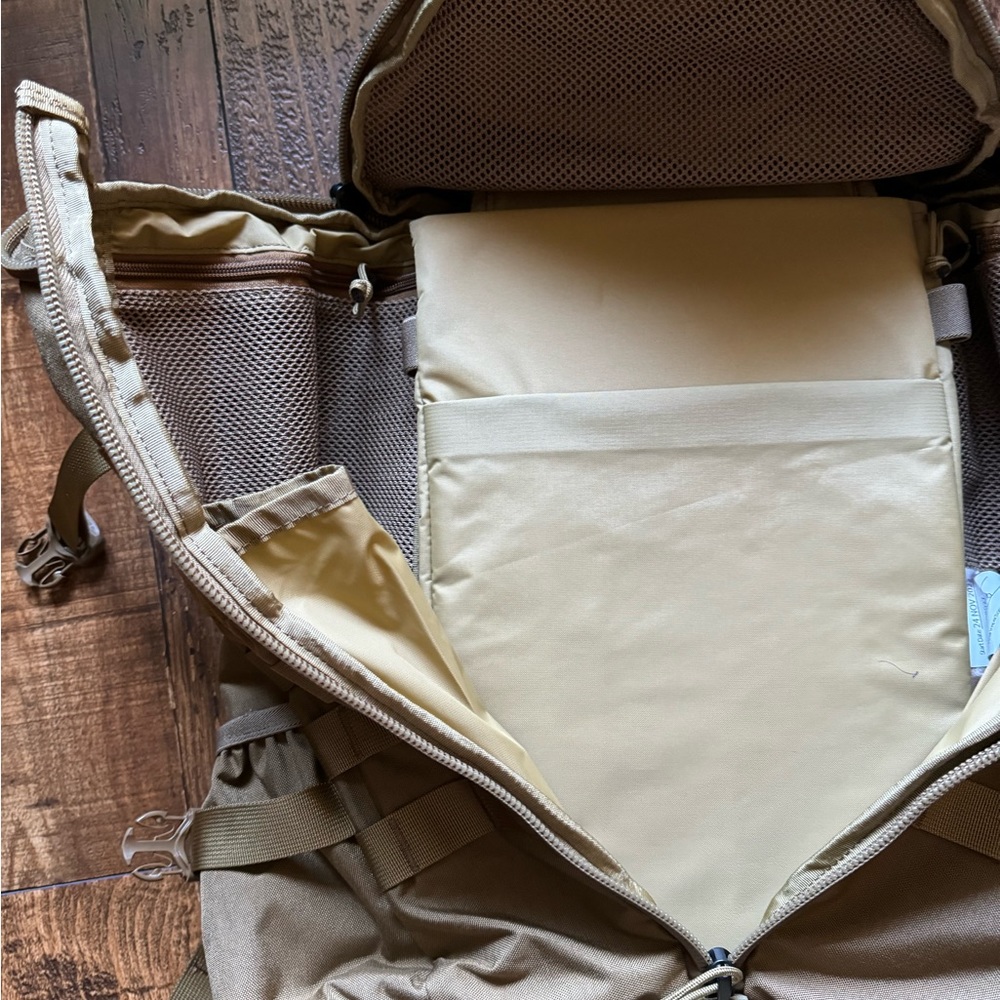 Mystery Ranch 2 Day Assault backpack - Picture 4 of 7